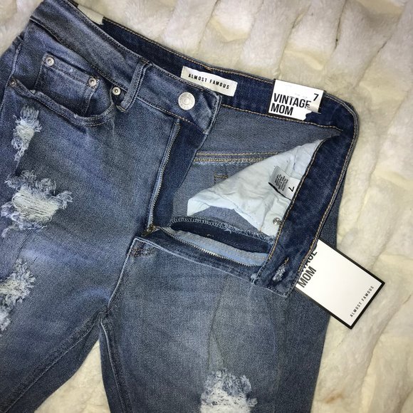 Almost Famous Jeans, Vintage Mom, Sz 7, Distressed - Picture 5 of 16
